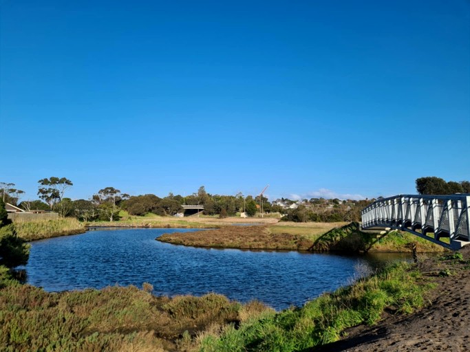 Vacation Rentals (Australia, --, --)