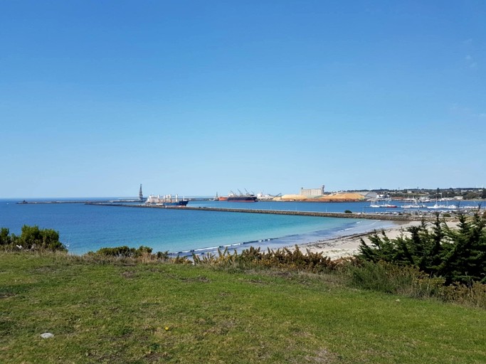 Vacation Rentals (Australia, --, --)