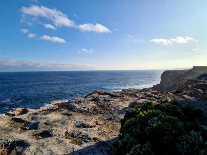 Vacation Rentals (Australia, --, --)