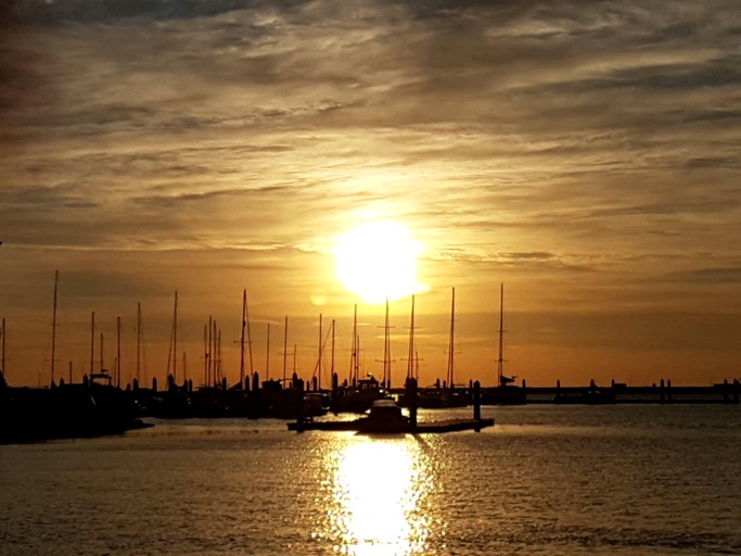 Vacation Rentals (Australia, --, --)