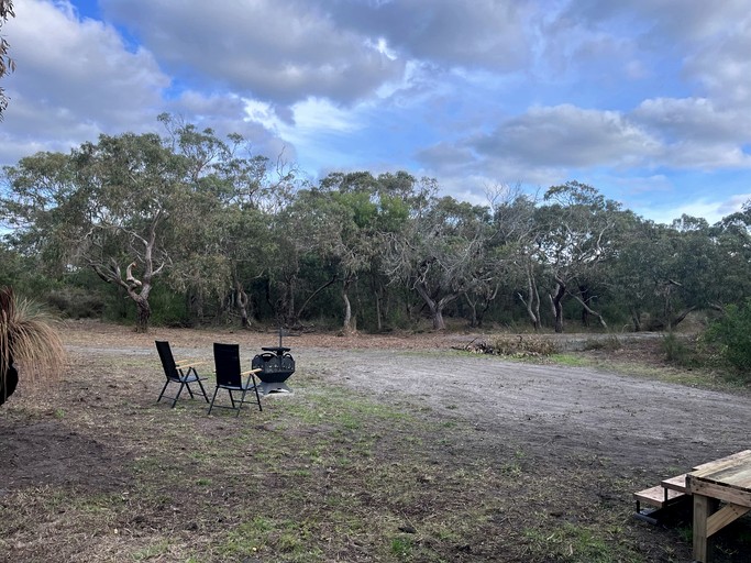 Vacation Rentals (Australia, --, --)