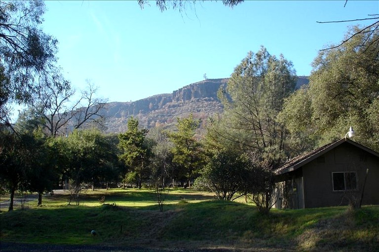 Cabins (Chico, California, United States)