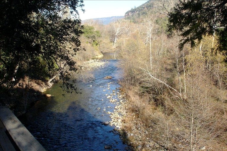 Cabins (Chico, California, United States)