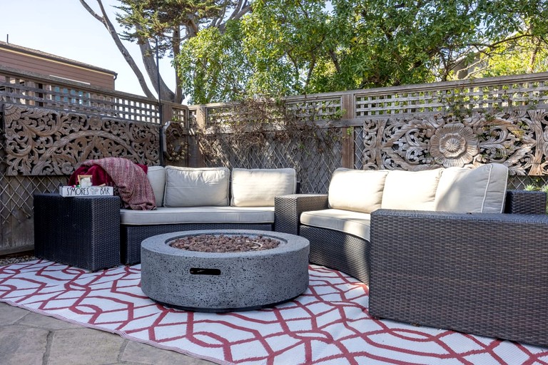 Elegant Coastal Retreat with Panoramic Ocean Views near Half Moon Bay, California