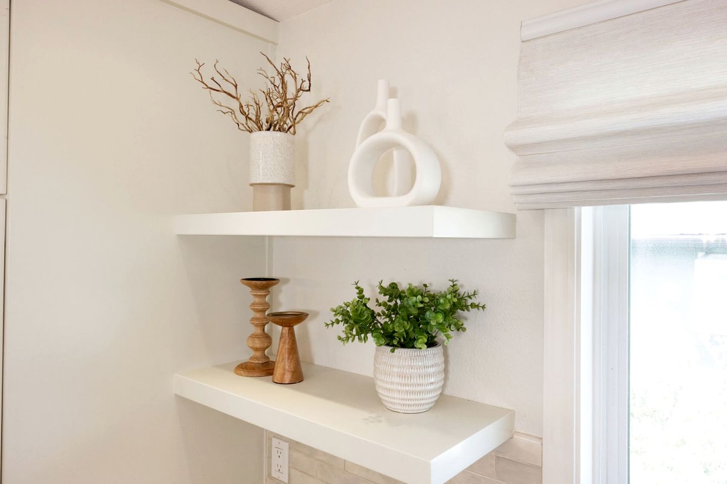 Elegant Coastal Retreat with Panoramic Ocean Views near Half Moon Bay, California