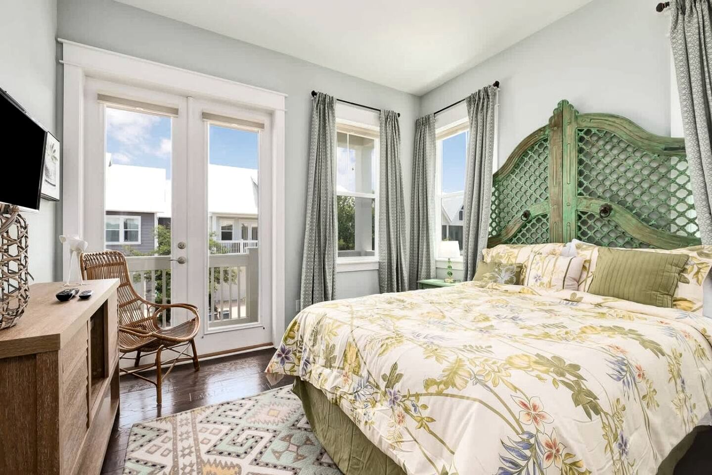 Elegant Coastal Cottage with Private Golf Cart & Pool Near 30A Beaches, Santa Rosa Beach Florida