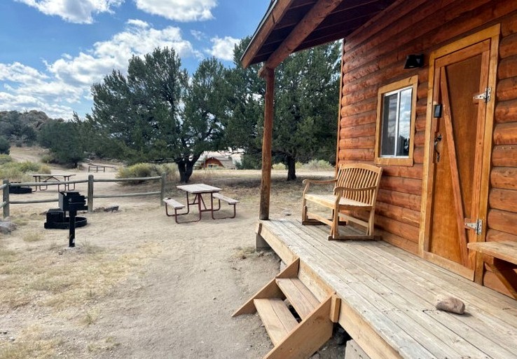 Dog-Friendly Cabin Ideal for a Small Group in Buena Vista, Colorado