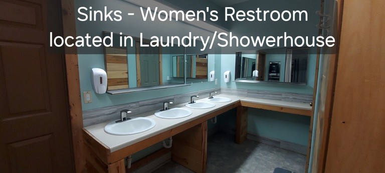 Cabins (United States of America, Escalante, Utah)