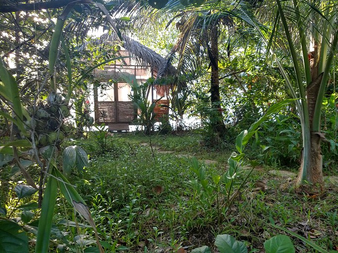 Cabins (San Cristóbal Island, Bocas del Toro, Panama)