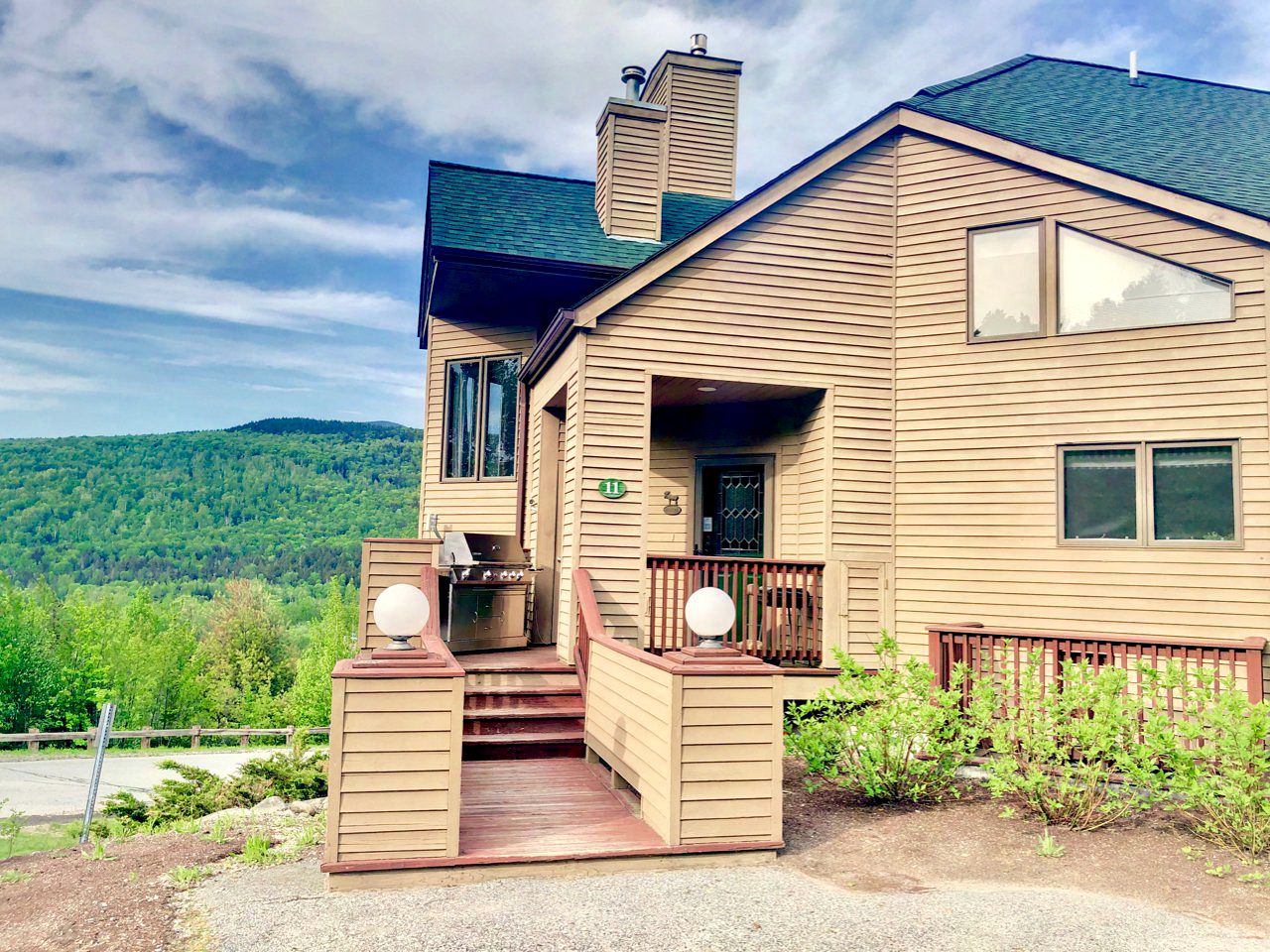 Luxury Cabin Rental near Mt. Washington for a Vacation in New Hampshire