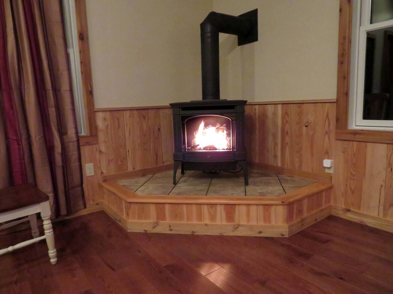 Cozy Three-Bedroom Cabin Near The Salmon River in Altmar, New York