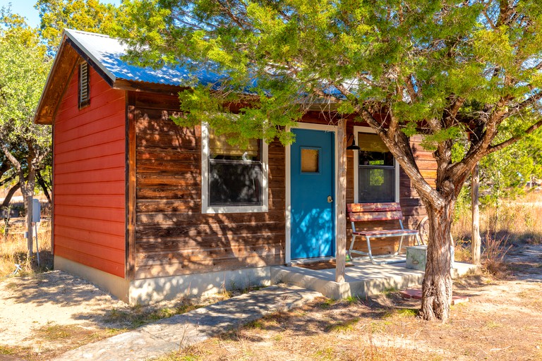 Cabins (Johnson City, Texas, United States)