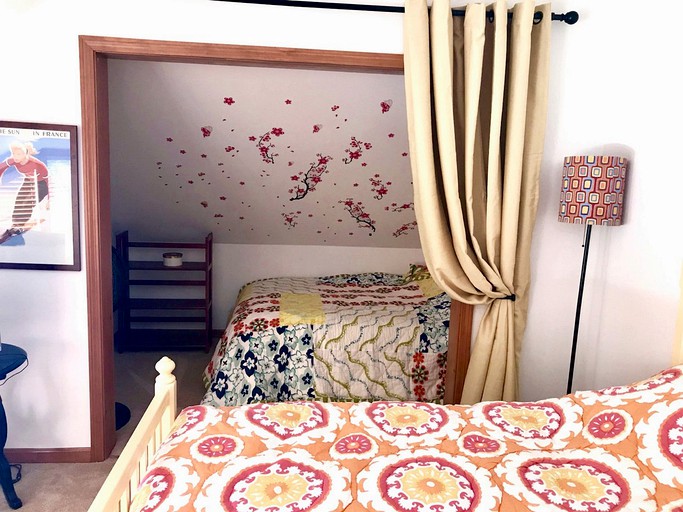 Cabins (United States of America, --, New Hampshire)