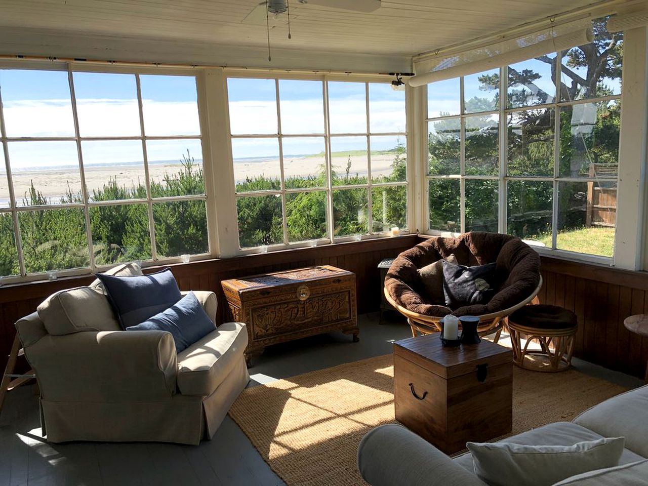 Historic Waterfront Beach House Rental for an Oregon Family Vacation