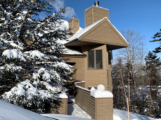 Cabins (United States of America, --, New Hampshire)