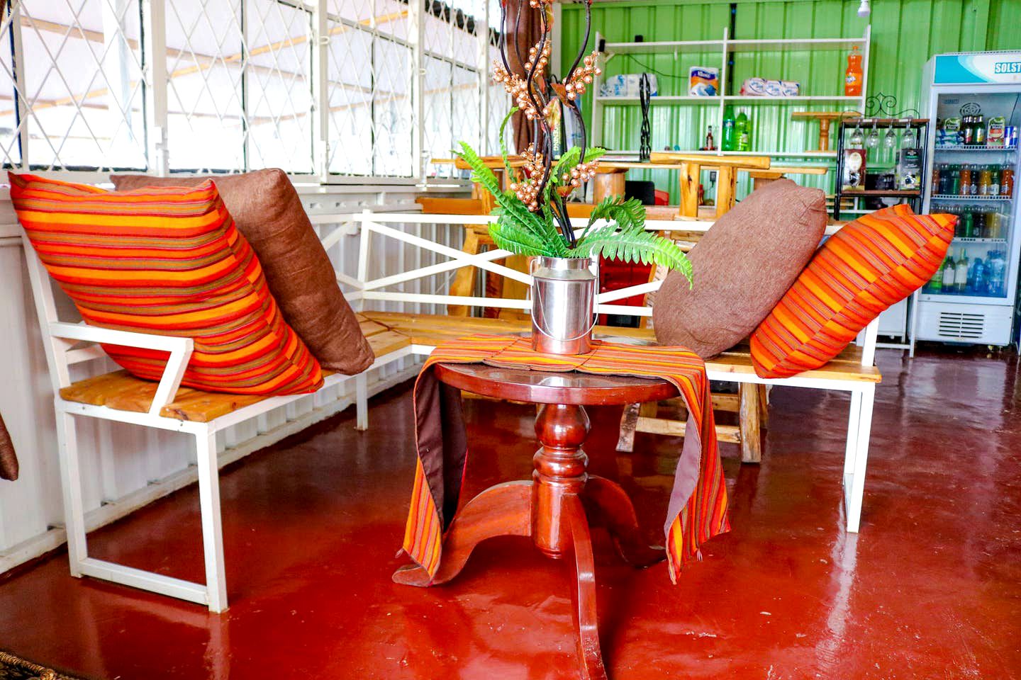 Rustic Cottage Getaway with a Shared Swimming Pool near Nakuru in Kenya