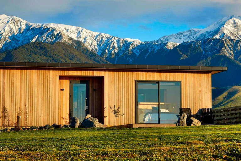 Cottages (Hapuku, South Island, New Zealand)