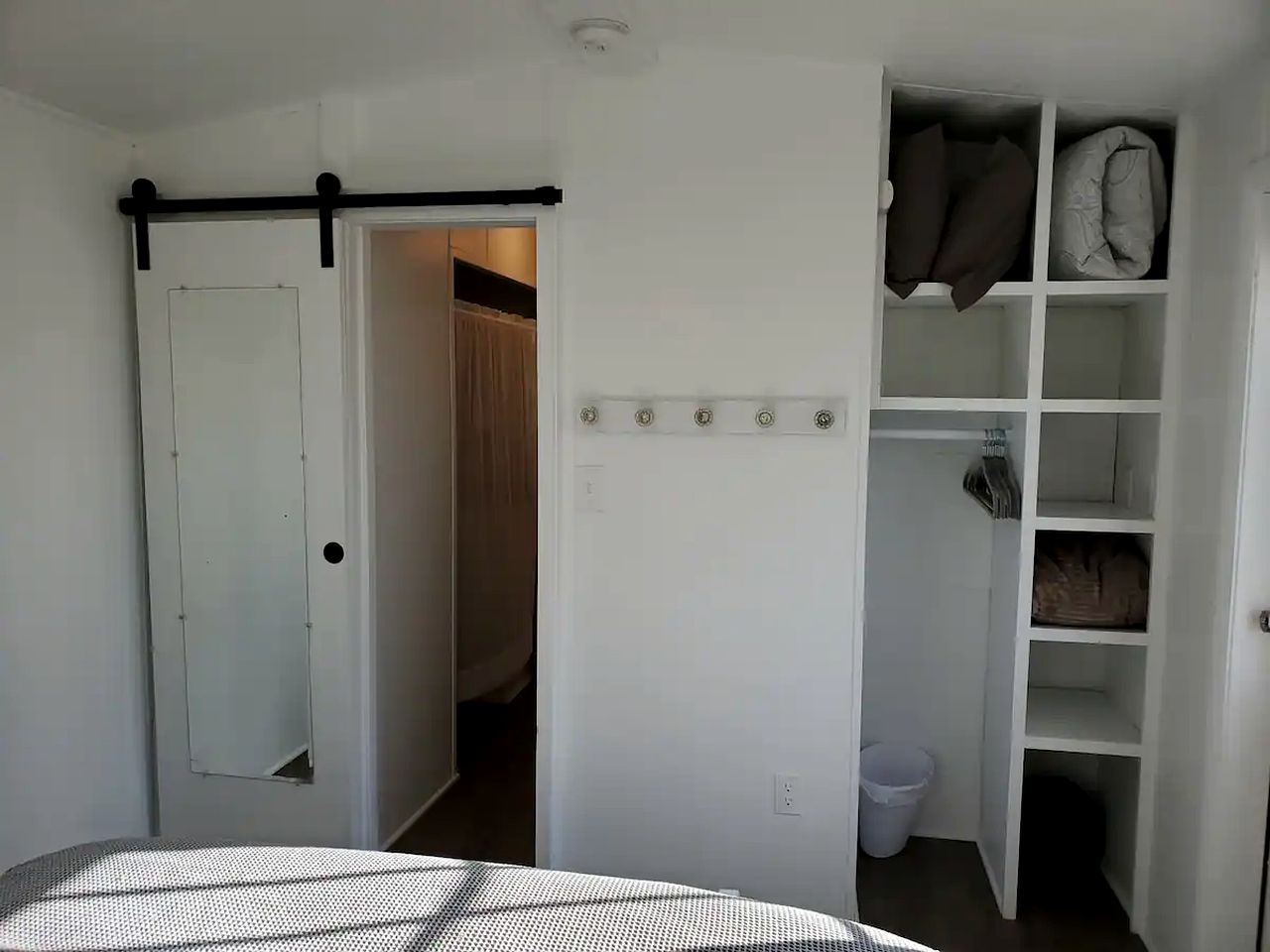 Cozy Bungalow Rental Perfect for Glamping in Michigan