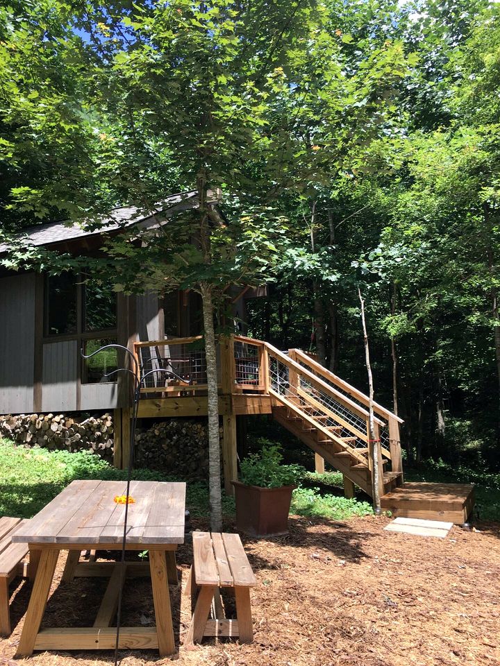 Off Grid Tiny Cabin Ideal for Couples in Burnsville, North Carolina