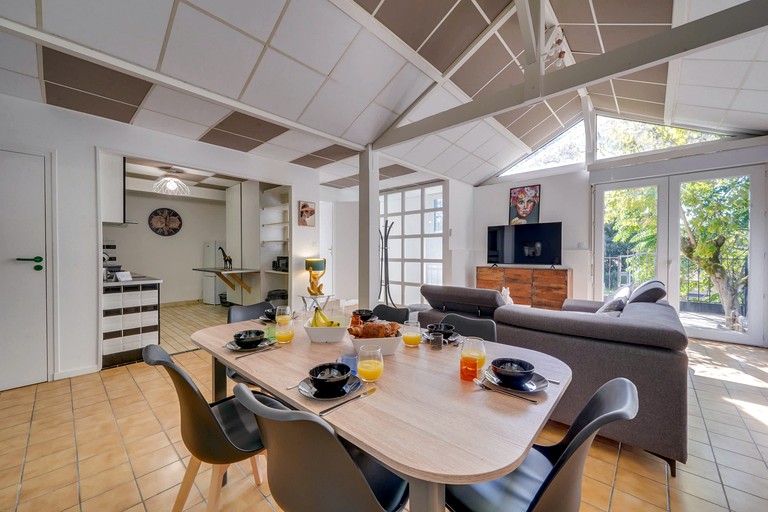 Cottages (France, Le Verdon-sur-Mer, Nouvelle-Aquitaine)
