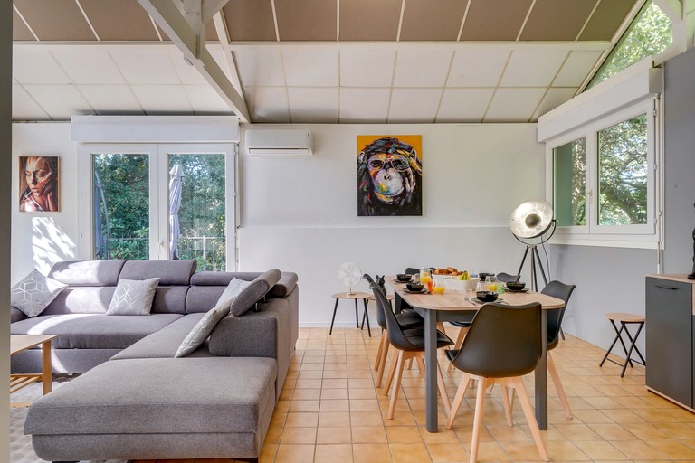 Cottages (France, Le Verdon-sur-Mer, Nouvelle-Aquitaine)