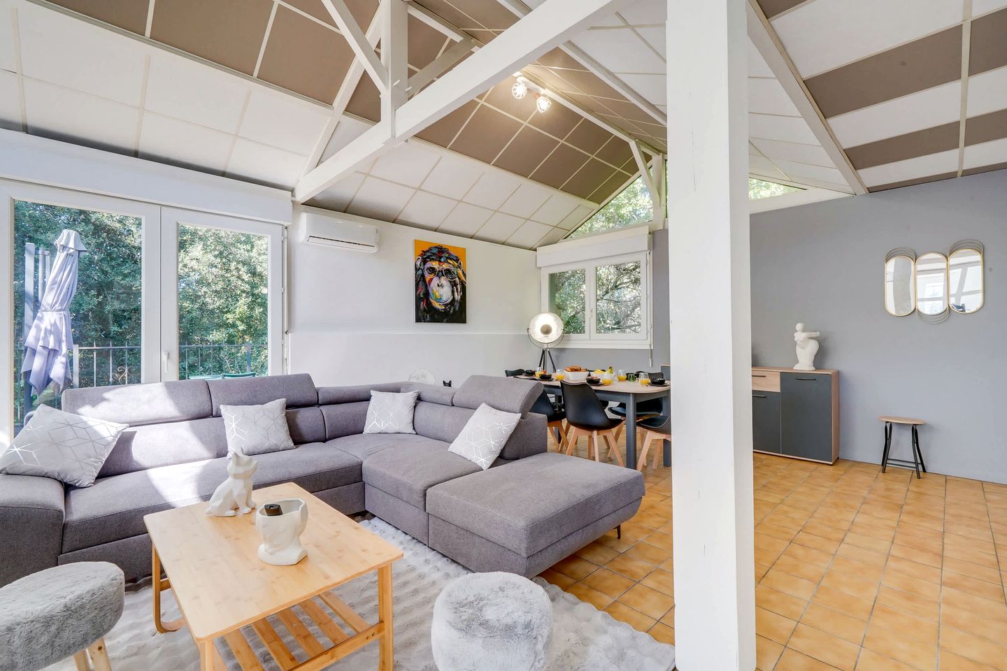 Chic Coast Cottage with Private Deck in France