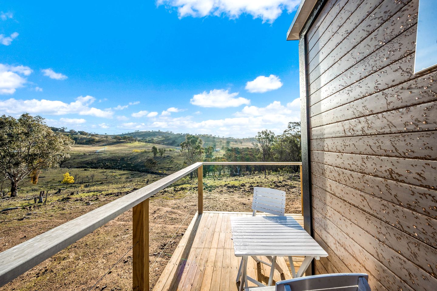Unique Tiny House Cabin with Hot Tub, Outdoor Bathtub and Beautiful Wildlife in New South Wales, Australia