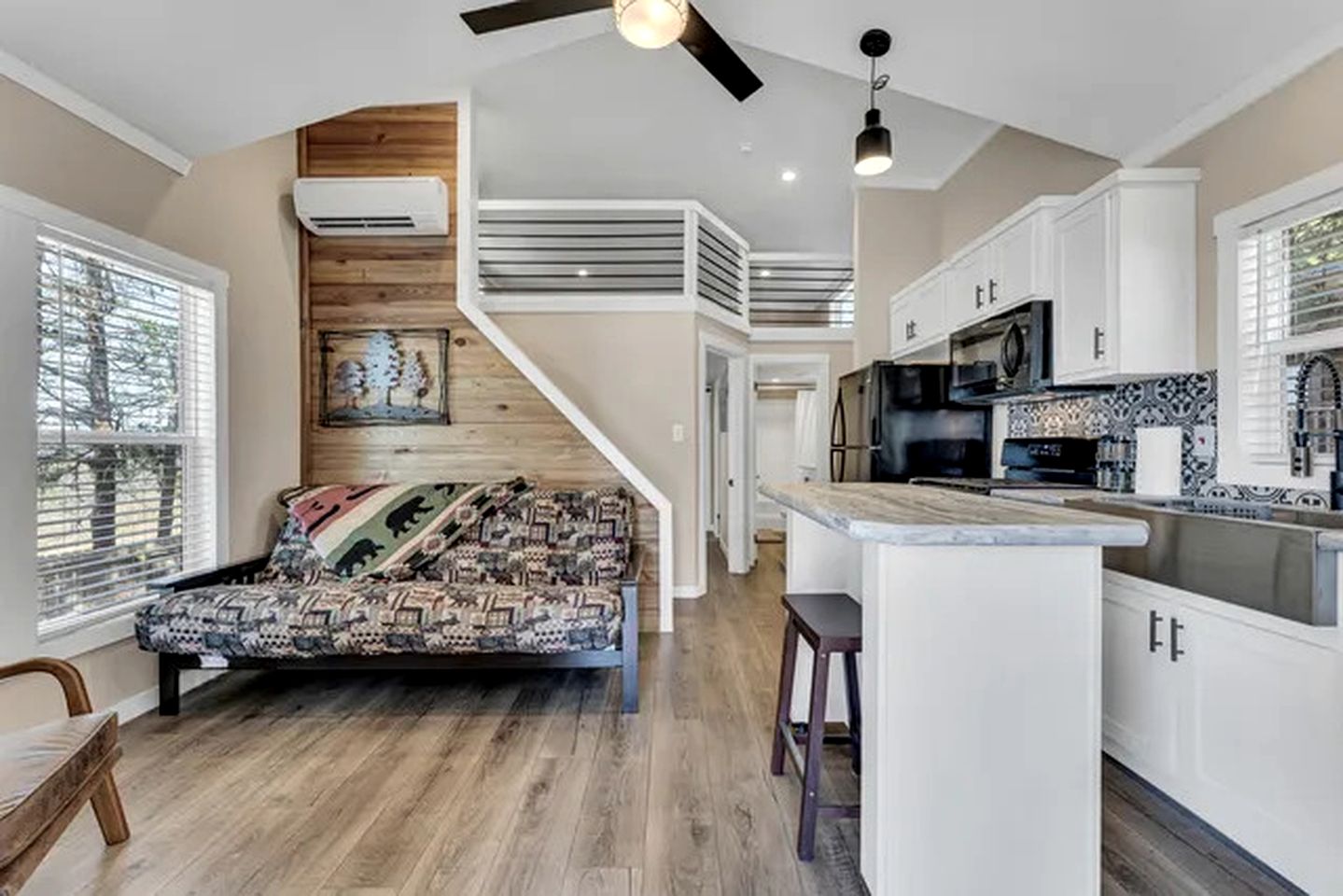 Cozy Cabin Getaway with Loft, Fire Pit Evenings & Community Pool in Branson, Missouri