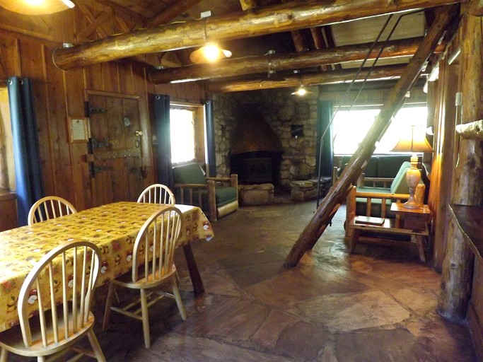 Cabins (United States of America, Flagstaff, Arizona)