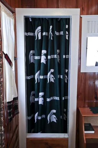 Cabins (United States of America, Carp Lake, Michigan)