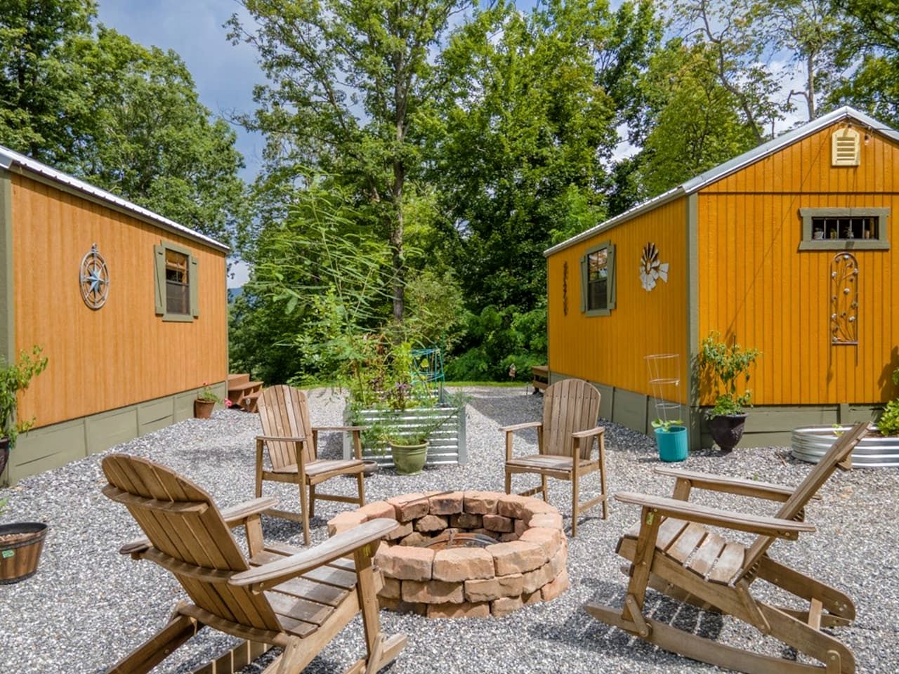 Charming Cabin Retreat On Tuckasegee River Near Sylva North Carolina