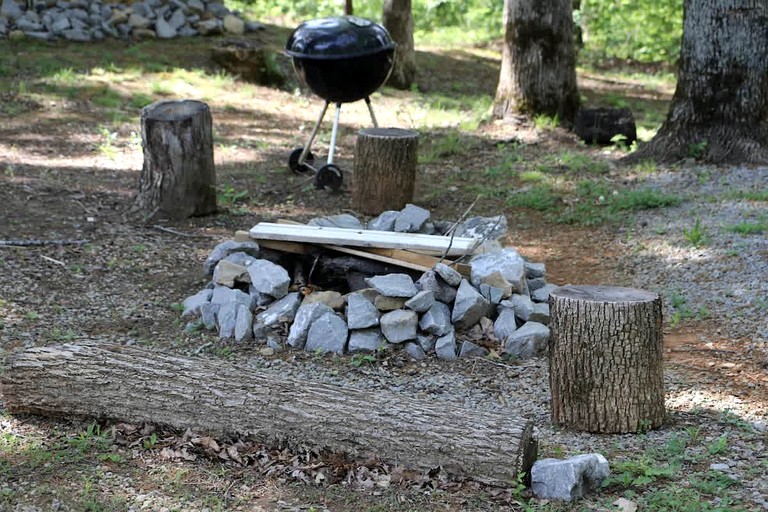 Log Cabins (United States of America, Columbia, Kentucky)
