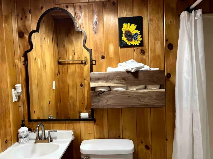 Log Cabins (United States of America, Columbia, Kentucky)