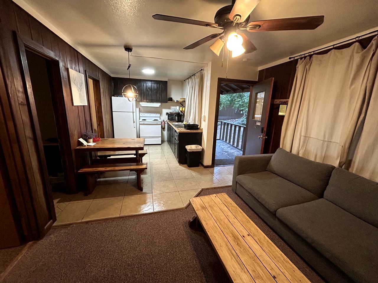 Pet Friendly Two Bedroom Cabin near Tonto National Forest in Central Arizona