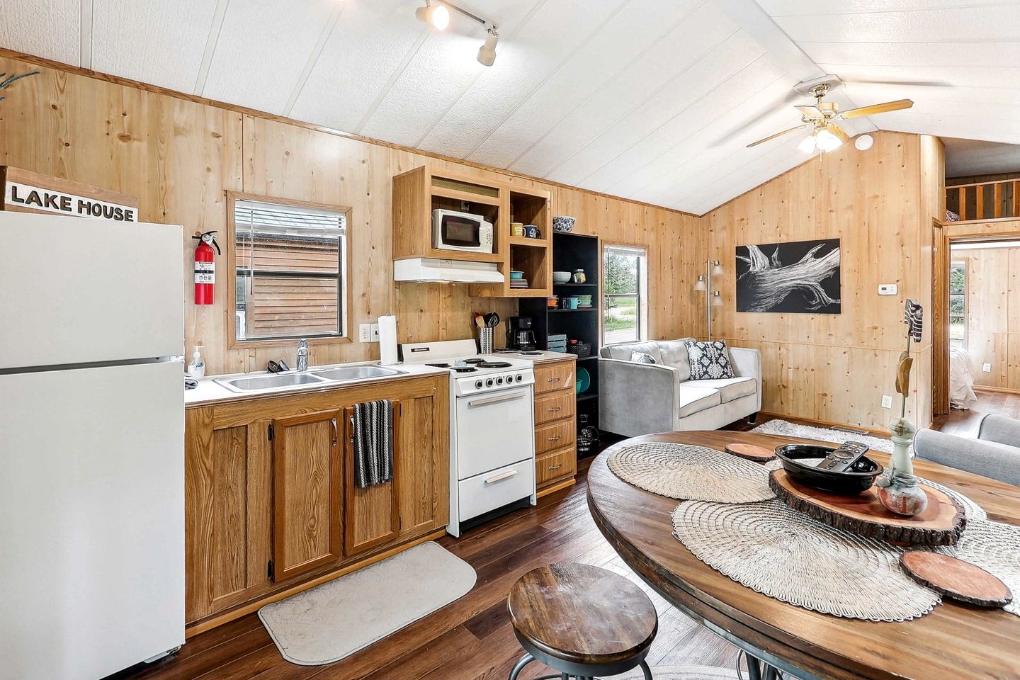 Idyllic Rental Cabin for Romantic Getaways and Outdoor Adventures by Toronto Lake, Kansas
