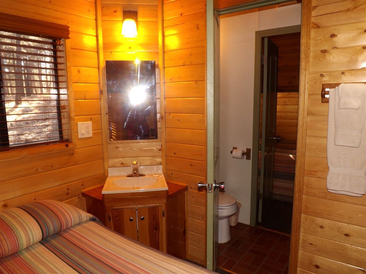 Marvelous Lofted Cabin Incredible for Nature Lovers in Arizona