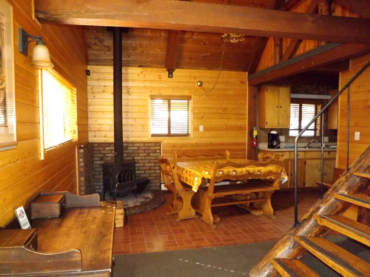 Duplex Cabin with Spacious Interior Great for Groups in Arizona