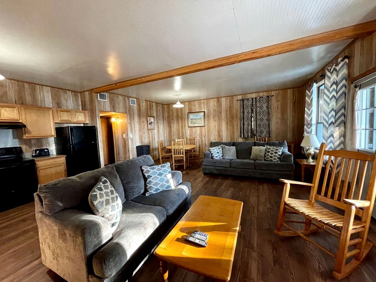 Spacious Triplex Cabin with Lake View & Fishing Pier, Shared Outdoor Deck, Near Zwolle, LA
