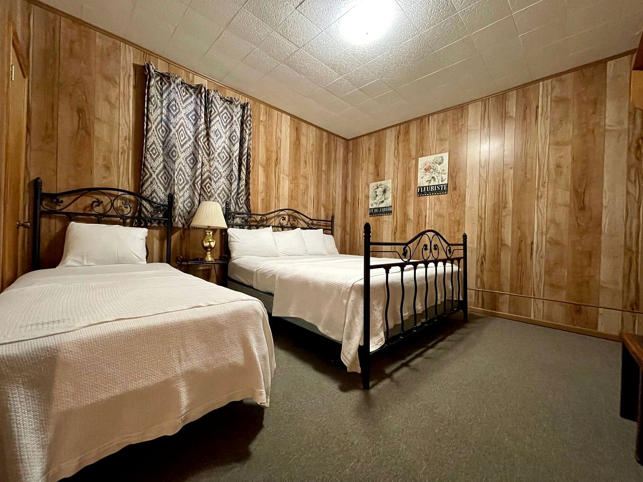 Spacious Triplex Cabin with Lake View & Fishing Pier, Shared Outdoor Deck, Near Zwolle, LA
