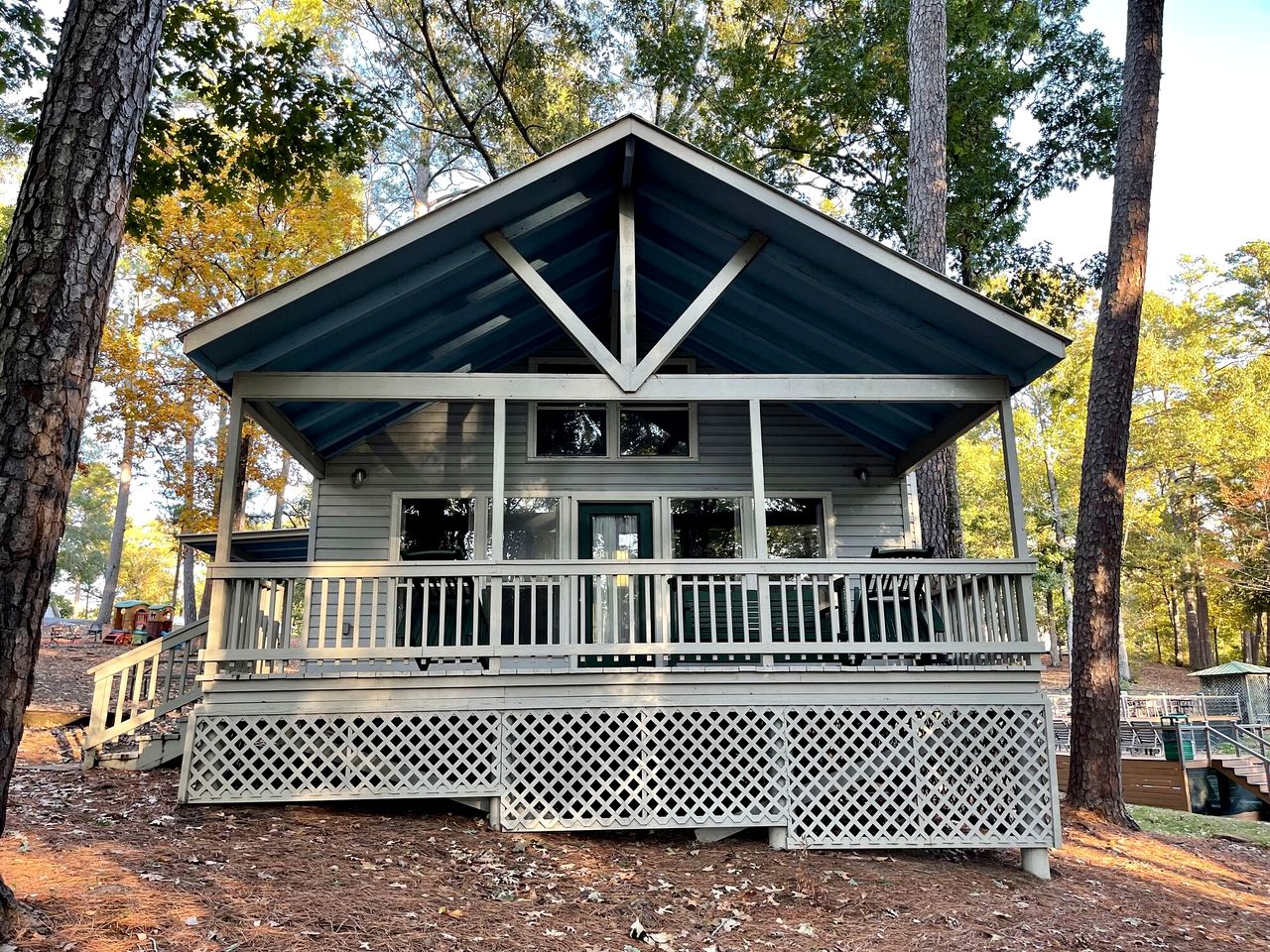 Spacious Lakefront Cabin with Water Activities near Zwolle, Louisiana