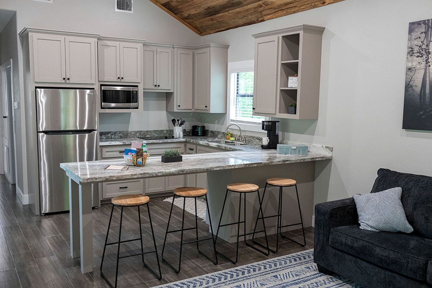 Wooden Cabin Perfect for a Little Getaway in Livingston, Texas