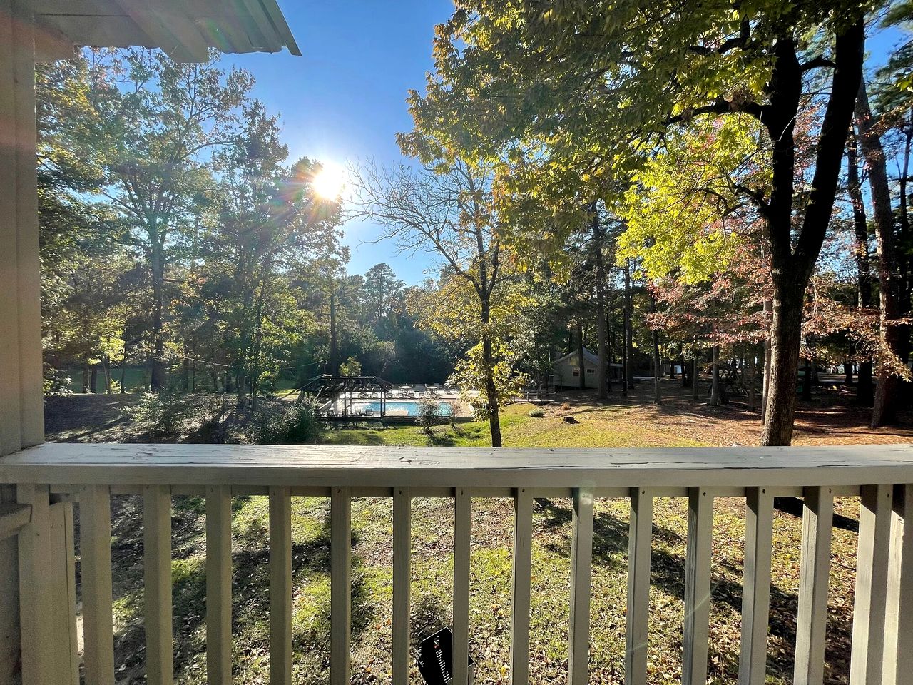 Spacious Luxury Retreat with Fire Pit & Resort Amenities Near Zwolle, Louisiana