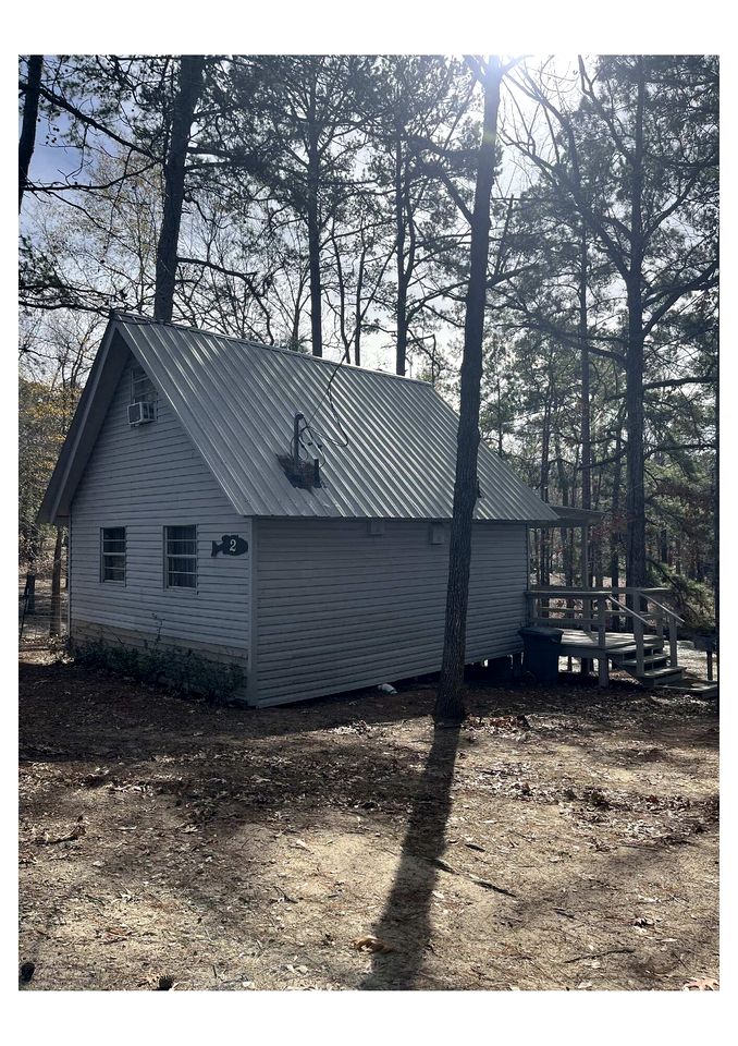 Cozy Loft Cabin with Private Pond Views Near Zwolle Louisiana