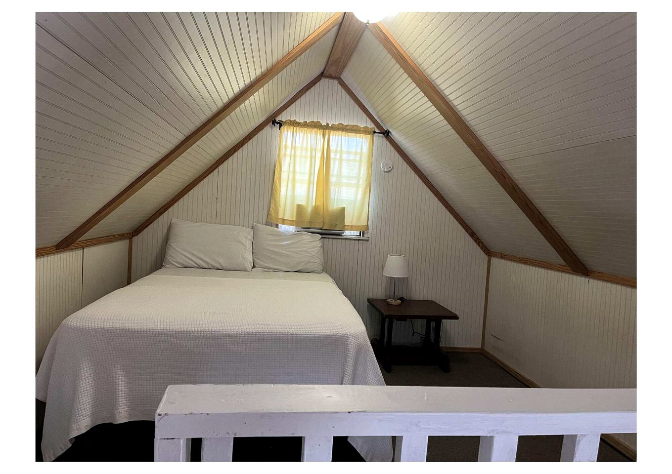 Cozy Loft Cabin with Private Pond Views Near Zwolle Louisiana