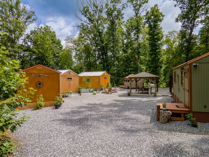 Cabins (United States of America, Sylva, North Carolina)