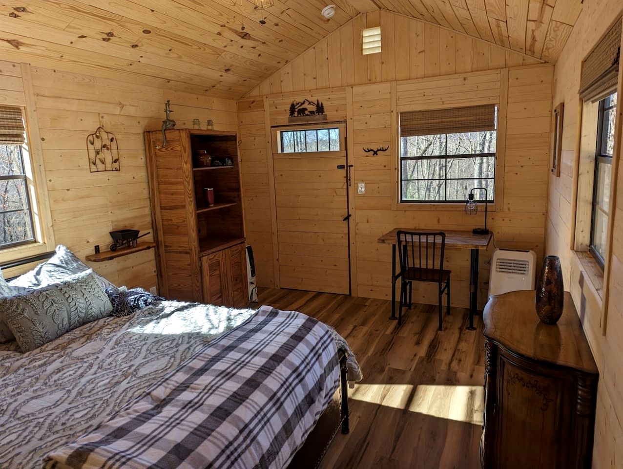 Amazing Safari Tent on a Scenic Ridge Right Beside The Tuckasegee River Near Sylva North Carolina
