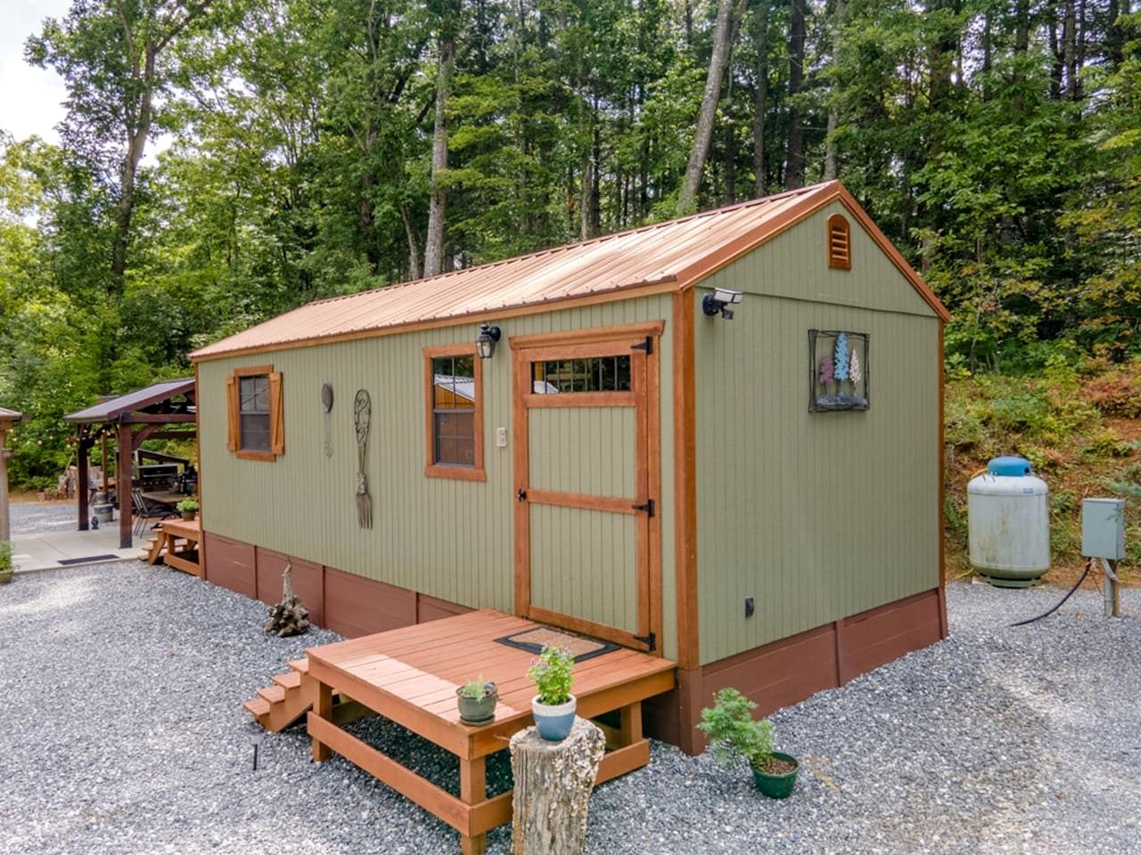 Amazing Safari Tent on a Scenic Ridge Right Beside The Tuckasegee River Near Sylva North Carolina