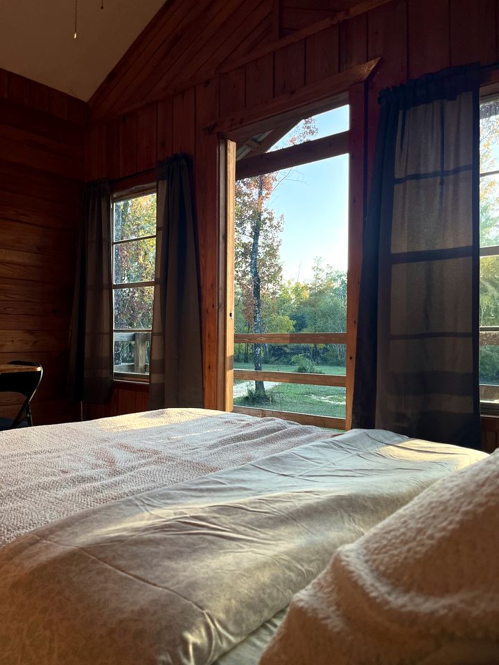 Verdant Rustic Cabin Retreat Near Chipola River, Florida