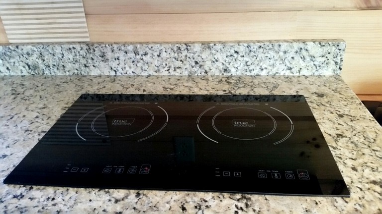 Cabins (Mill Spring, North Carolina, United States)