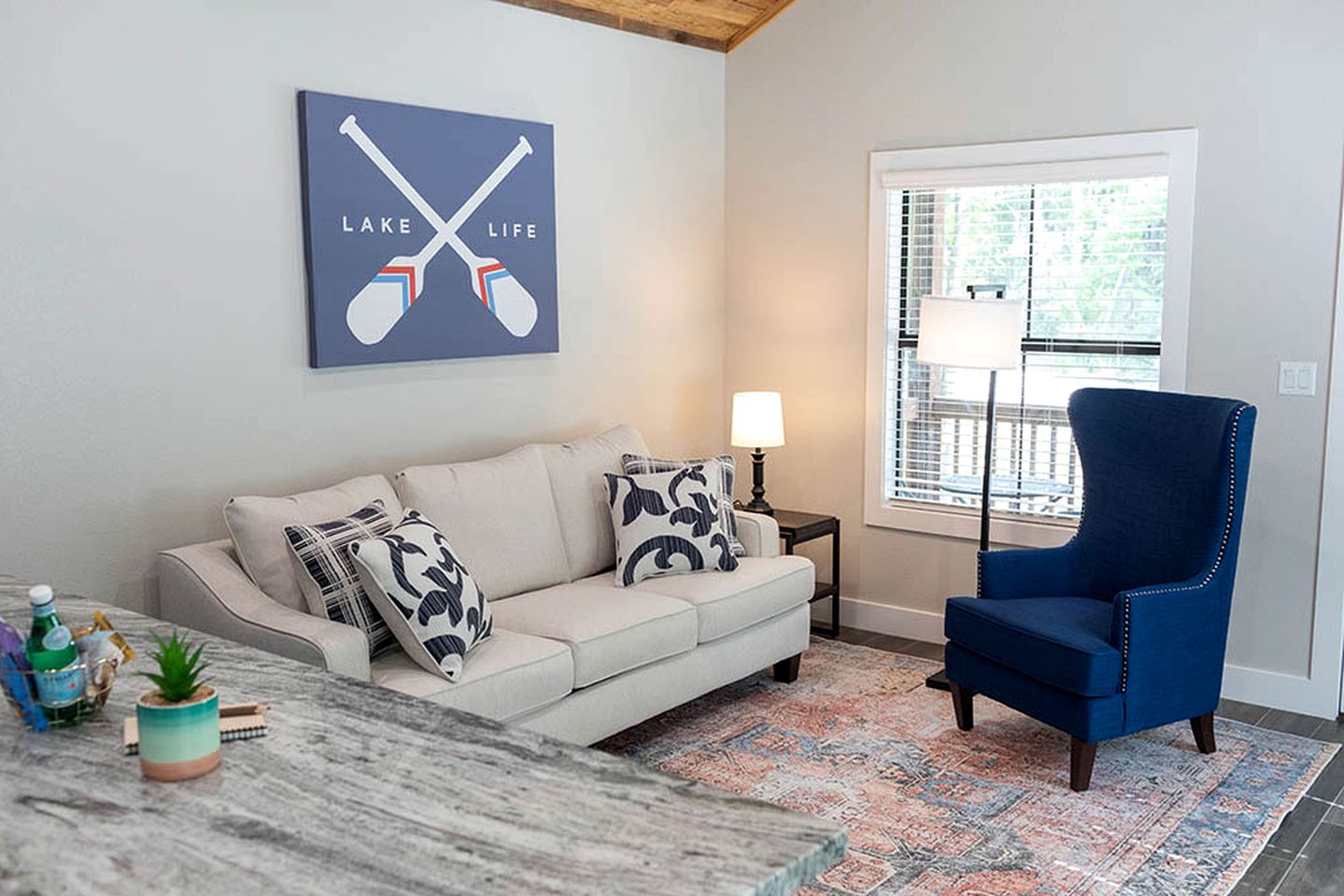Picturesque Cabin Beautifully Designed in Livingston, Texas